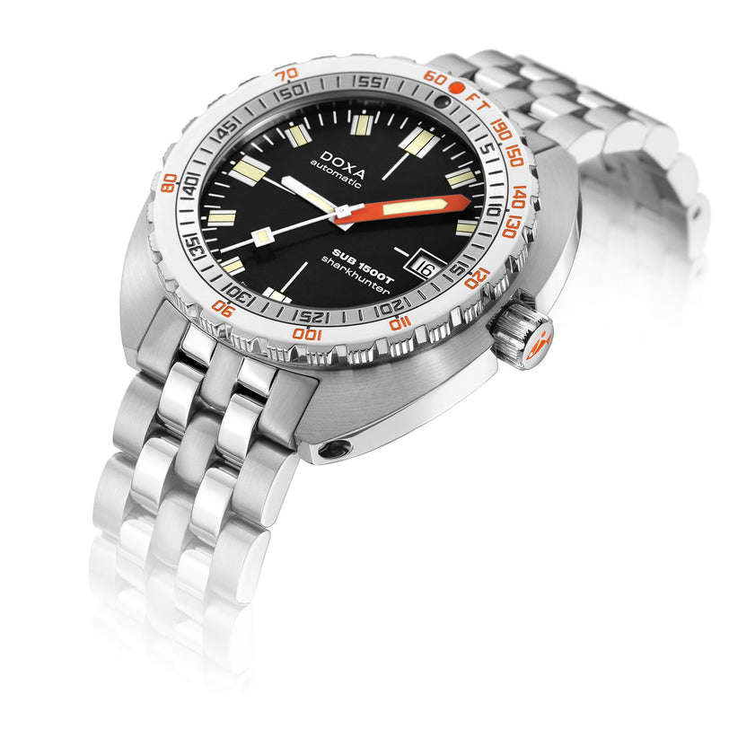 A DOXA Sub 1500T Sharkhunter stainless steel diver’s watch with a black dial, orange and white accents, Super-LumiNova® coating, date window, and metal bracelet, shown against a white background.