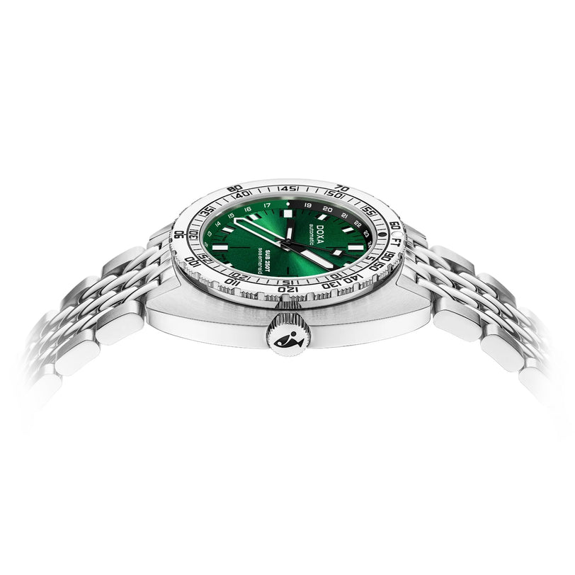 Side view of the DOXA SUB 250T GMT Sea Emerald wristwatch featuring a green dial, silver bezel, multi-link metal bracelet, Swiss automatic movement, and 250m water resistance, displayed on a white background.