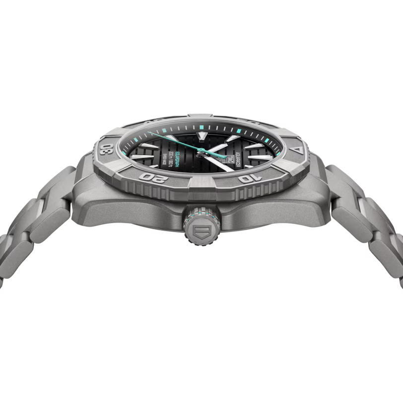 Aquaracer Professional 200 Solargraph | 40mm, Titanium, Black Dial