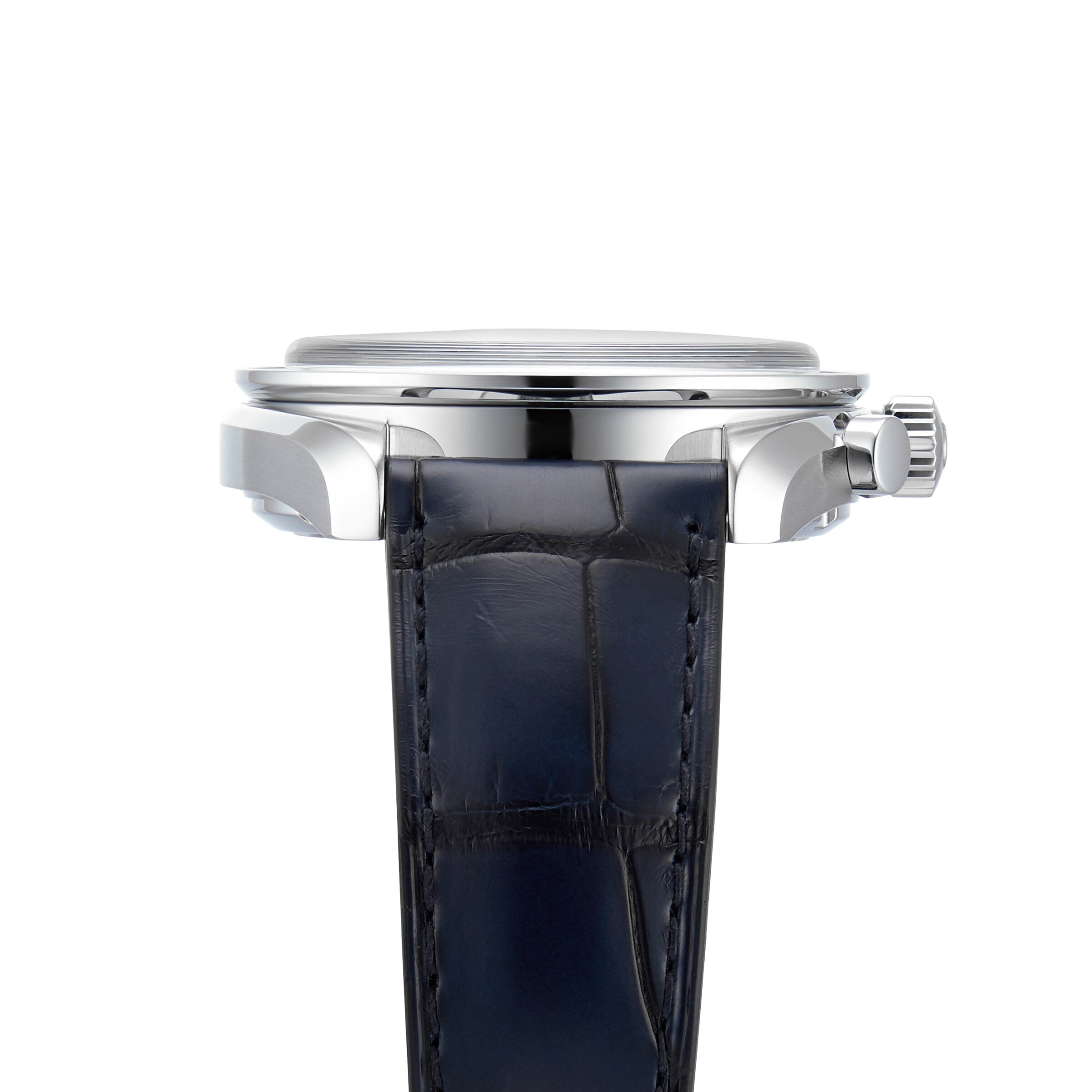 Side view of the OMEGA Speedmaster Chronoscope wristwatch with a polished silver case, right-side crown, and dark blue alligator-pattern leather strap, featuring 1940s-inspired design elements.