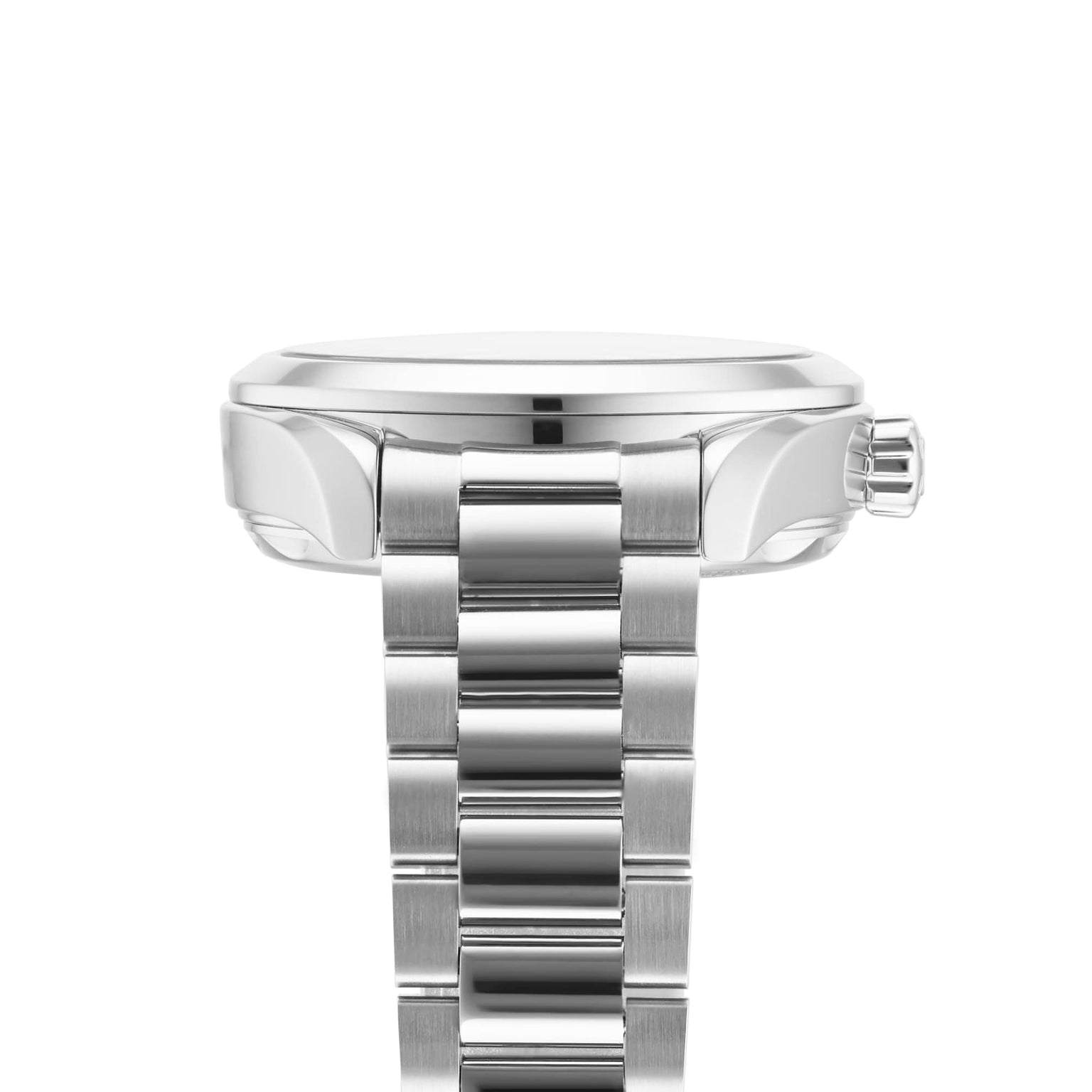 Side view of the OMEGA Seamaster Aqua Terra 150M with stainless steel bracelet and round case, highlighting the crown, case profile, and precise 8800 calibre Master Chronometer movement.