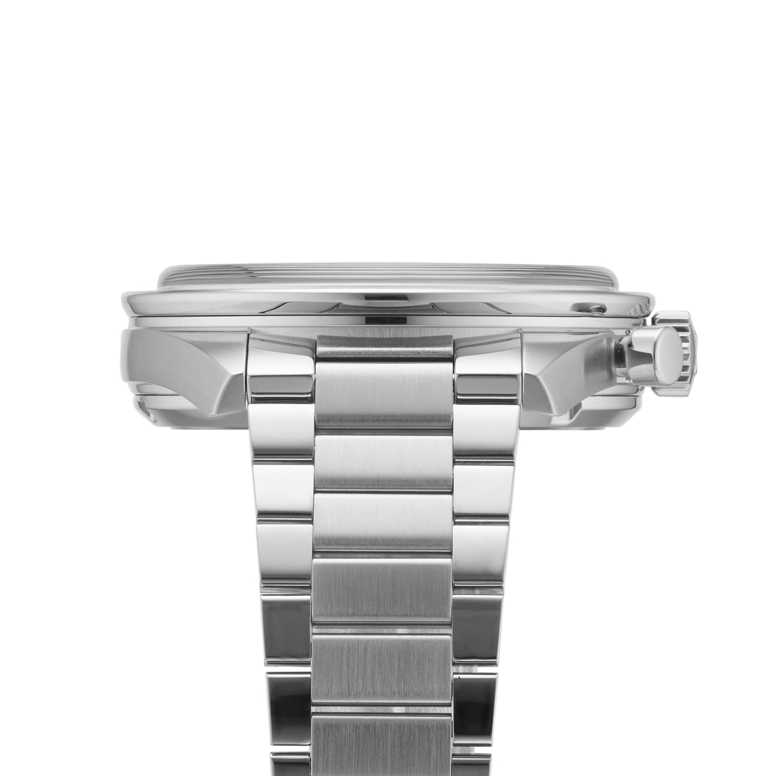 Side view of the OMEGA Speedmaster 57 featuring a stainless steel case and metal bracelet, highlighting the watchs thickness, visible crown, and finely detailed links.