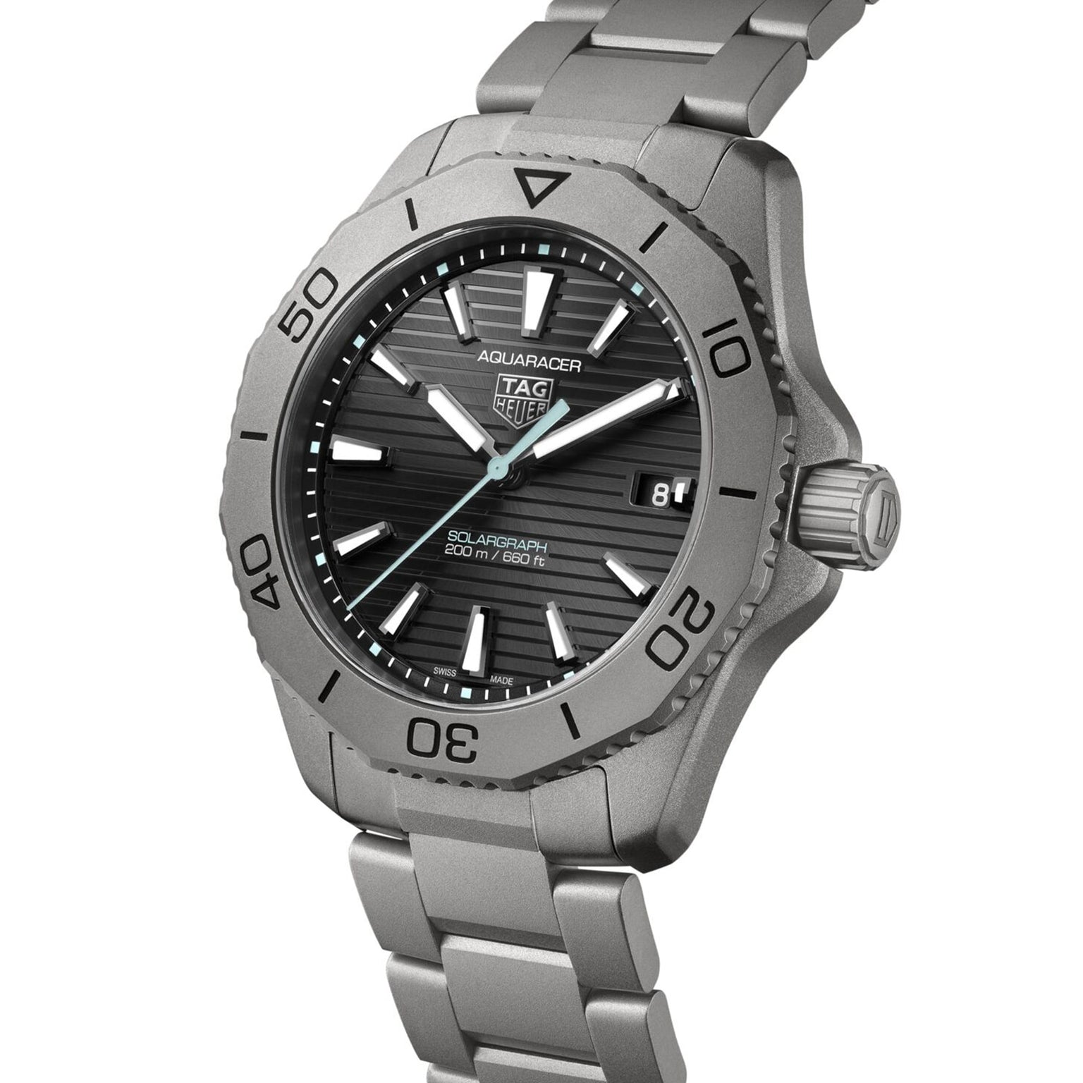 The TAG Heuer Aquaracer Professional 200 Solargraph boasts a silver metal band, black dial, date display, rotating bezel, and 200m water resistance—ideal for those after iconic style and outstanding performance.