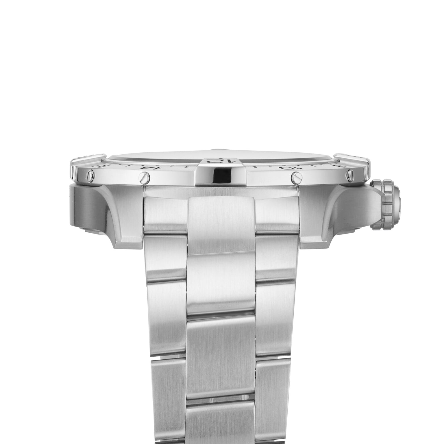 Side view of the Breitling Avenger Automatic 42, showcasing its metal bracelet, prominent case thickness, right-side crown, and bold military green dial.