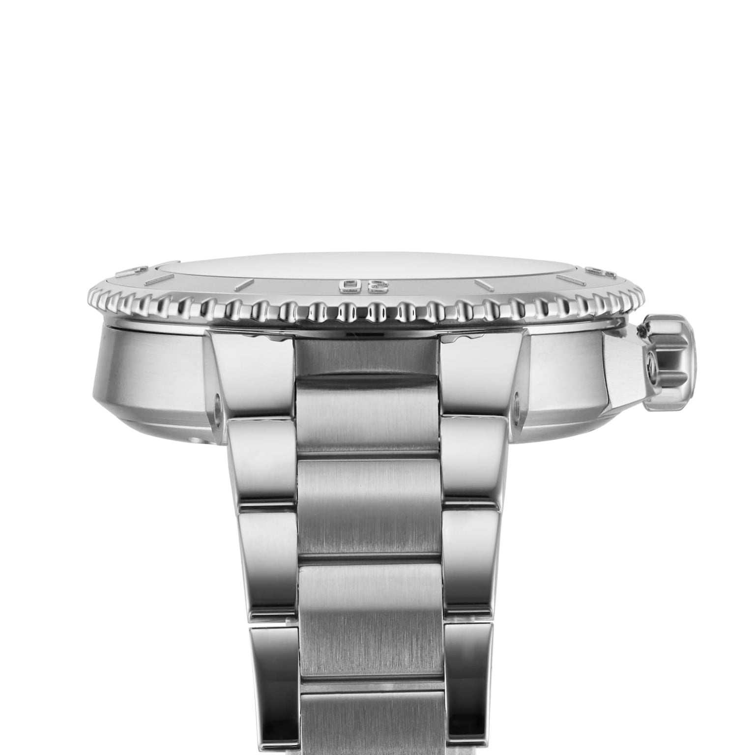 Side view of the Oris Aquis Date diver’s watch in stainless steel, focusing on its metal bracelet, bezel, and crown. The dial—such as Blush Pink or mother-of-pearl—is not shown.