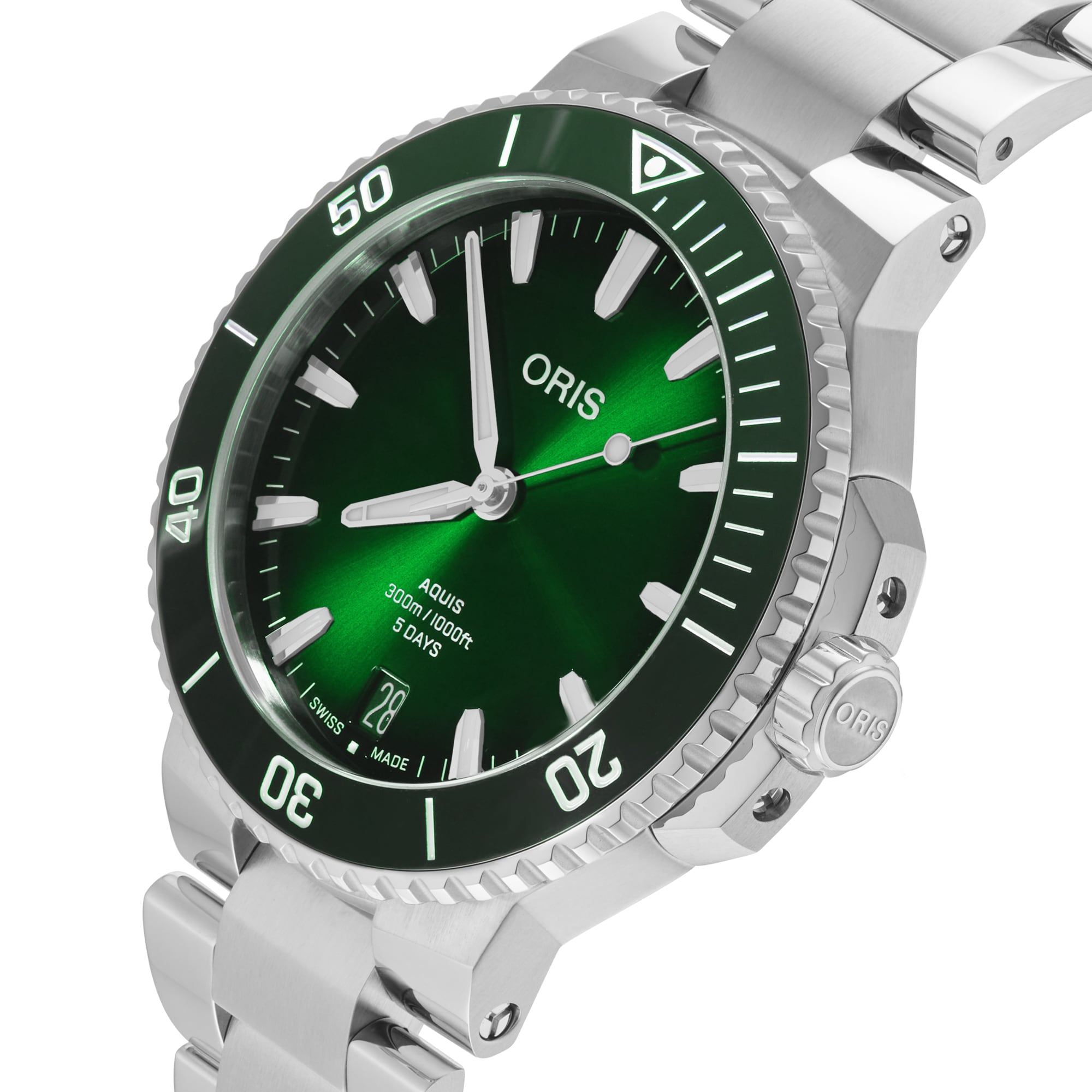 Close-up of an Oris Aquis Date Calibre 400 diving watch with a metallic bracelet, green dial, white markers, and a unidirectional bezel, displaying the time as 10:11.