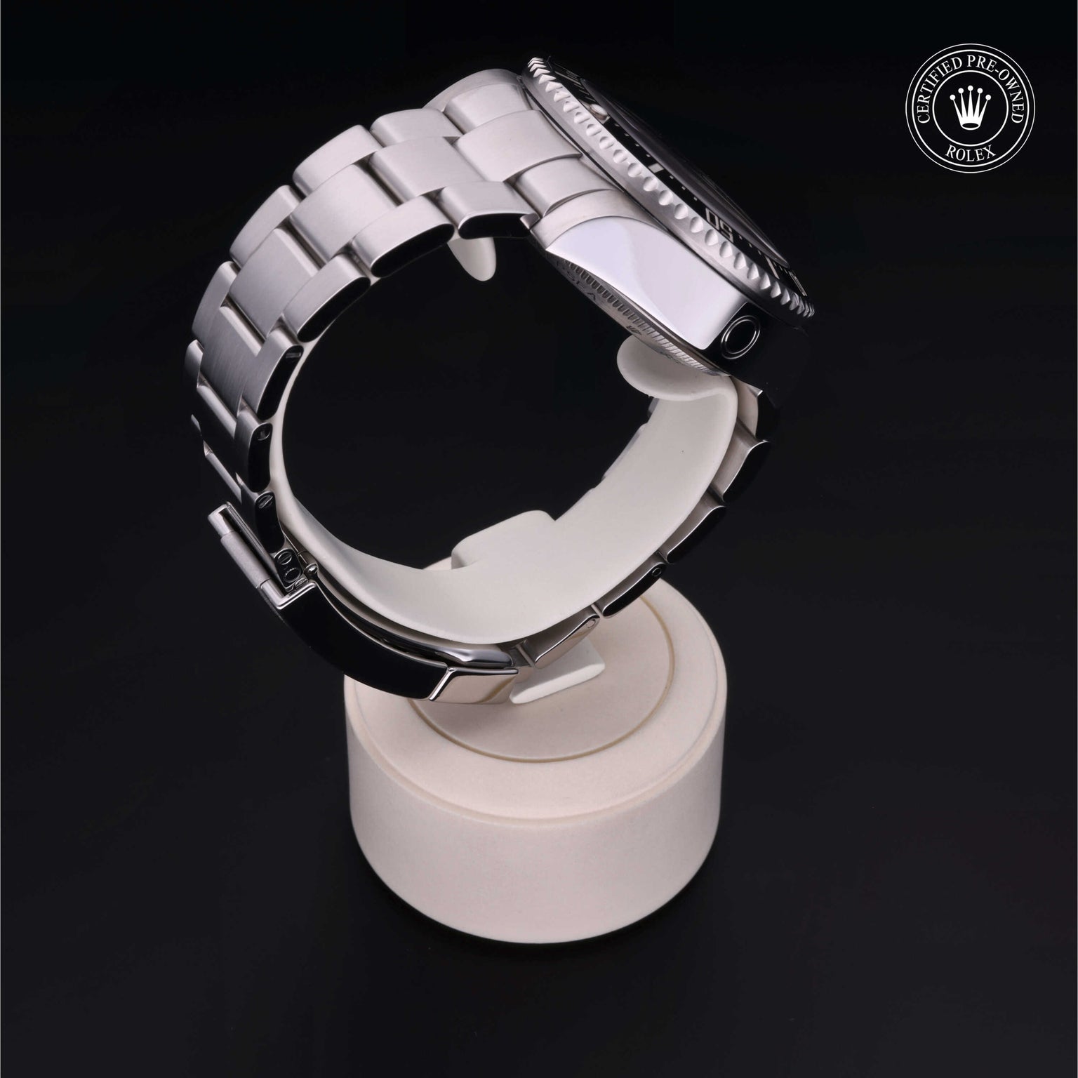 Rolex Certified Pre-owned Sea-Dweller M116660-0001 front on black background