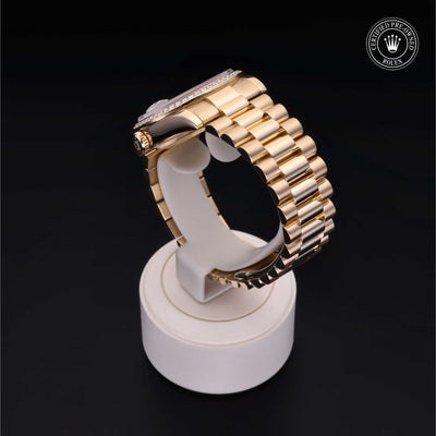 Rolex Certified Pre-owned Day-date M118348-0054 front on black background