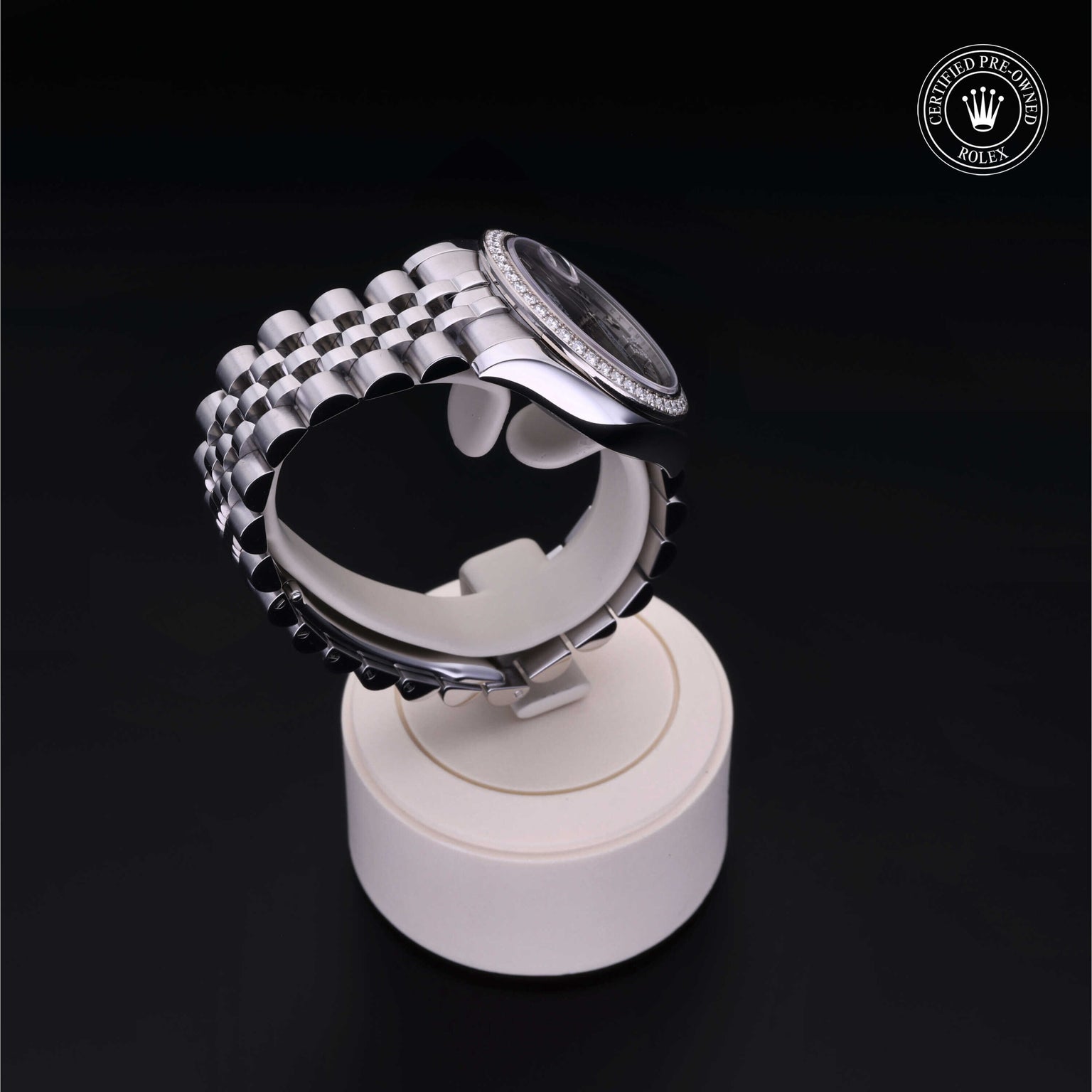 Rolex Certified Pre-owned Lady Datejust M178384-0011 front on black background