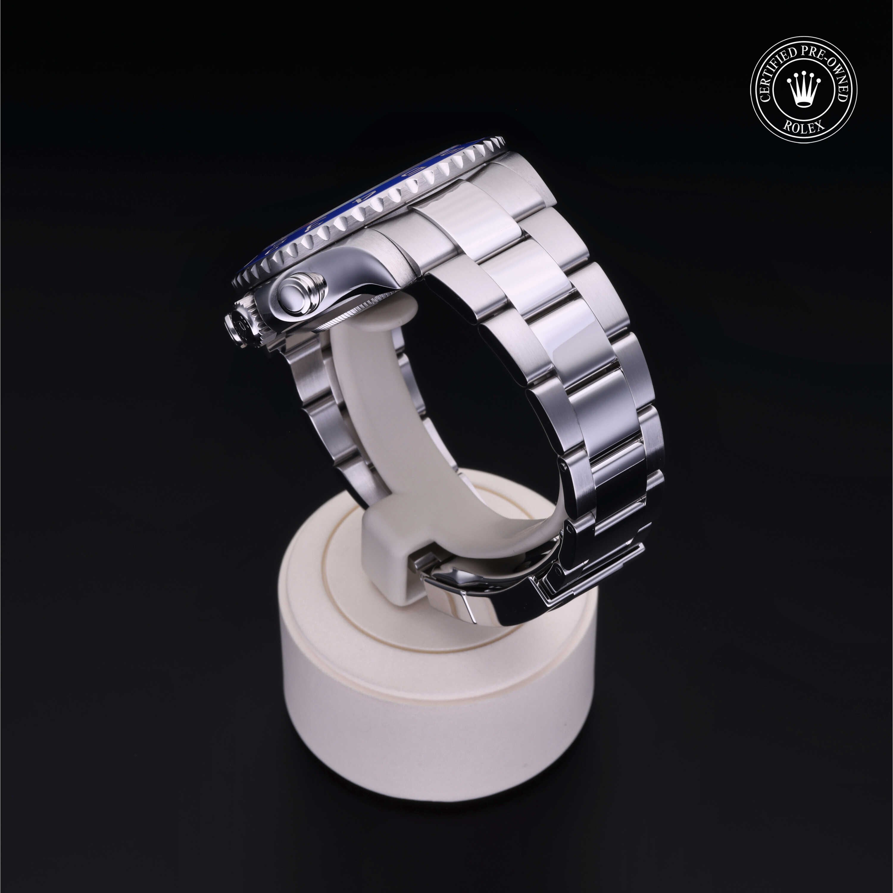 Rolex Certified Pre-owned Yacht-Master M116680-0001 front on black background