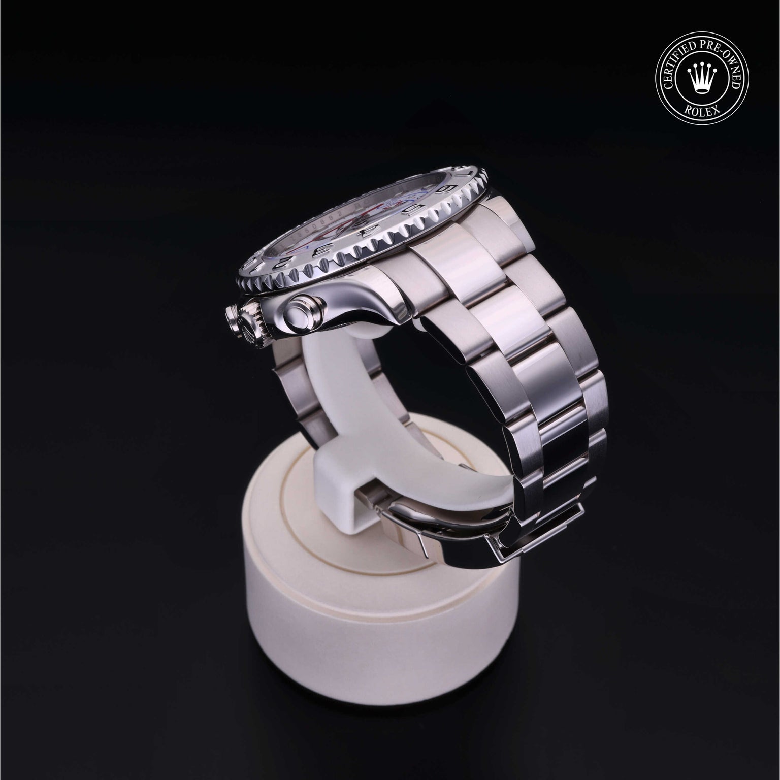 Rolex Certified Pre-owned Yacht-Master M116689-0001 front on black background