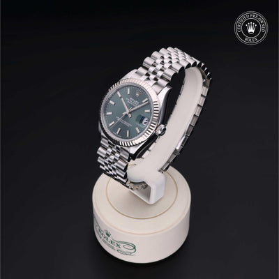 Rolex Certified Pre-owned Lady Datejust M278274-0018 front on black background