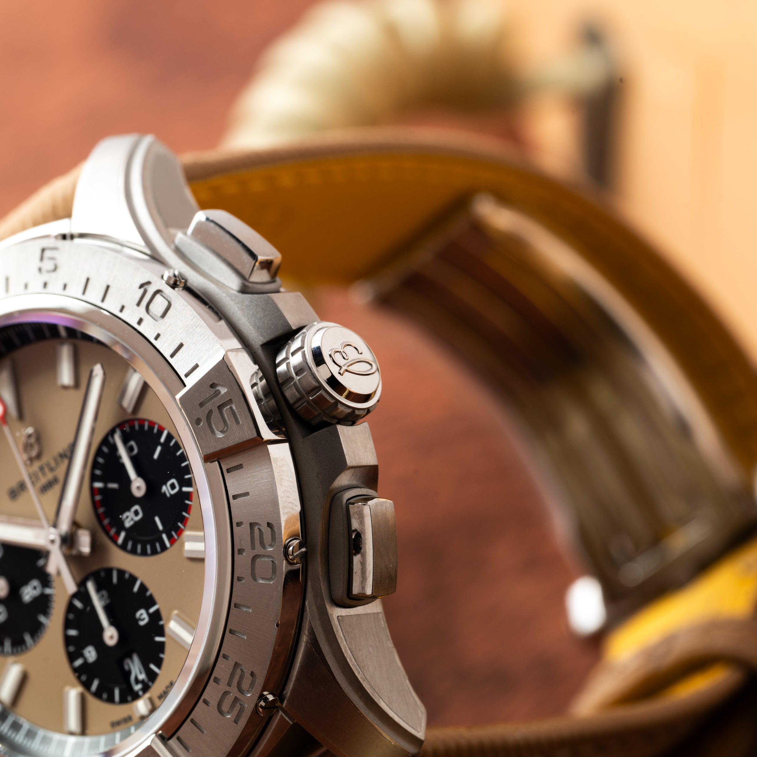 Breitling Avenger B01 Chronograph 44 - Image 8