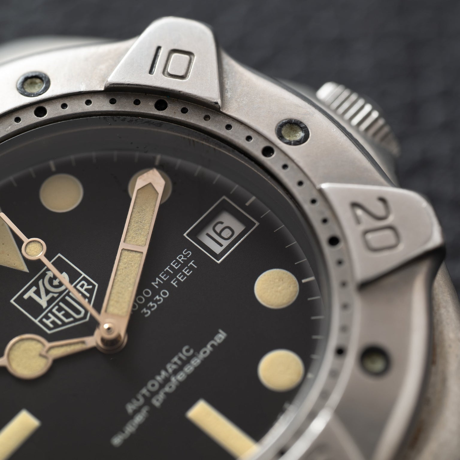 TAG Heuer Professional Diver