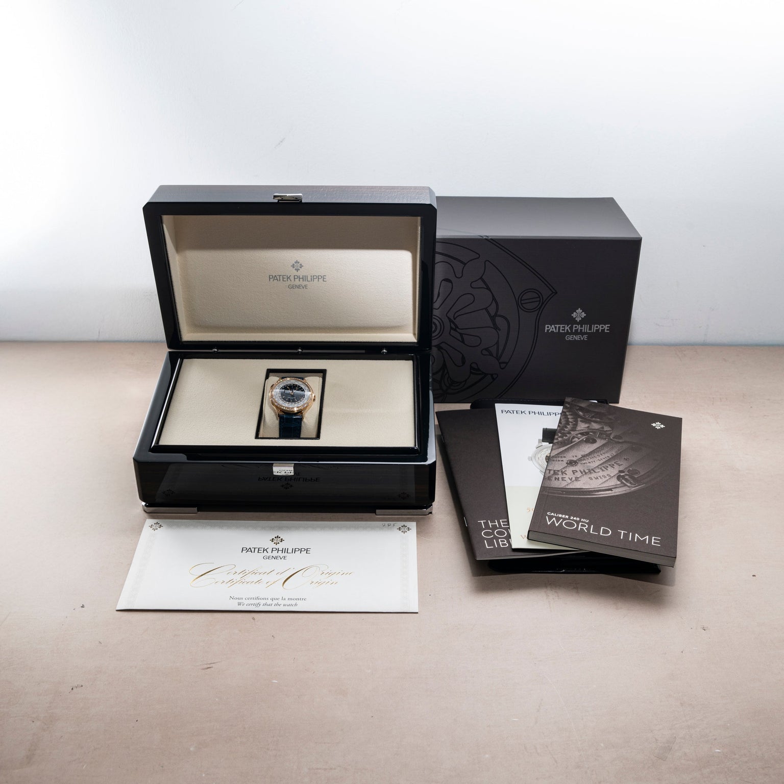 Patek Philippe World Time Ladies 'New York Edition'