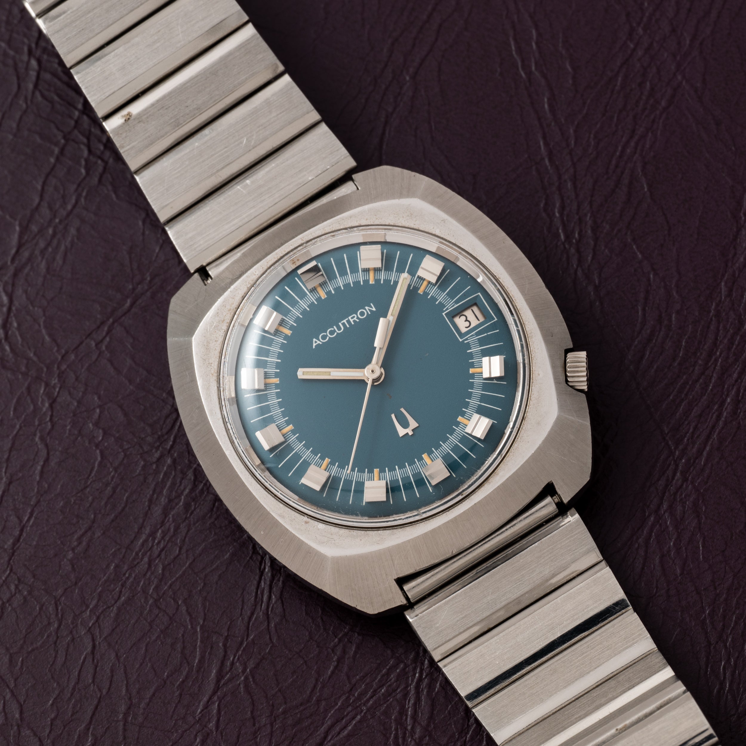 Bulova Accutron 261 'Original' Cushion TV