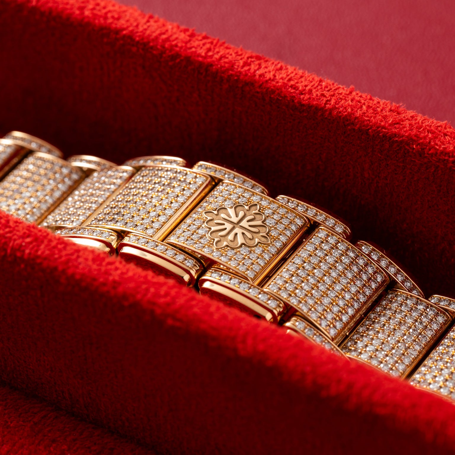 Patek Philippe Twenty-4 Diamonds