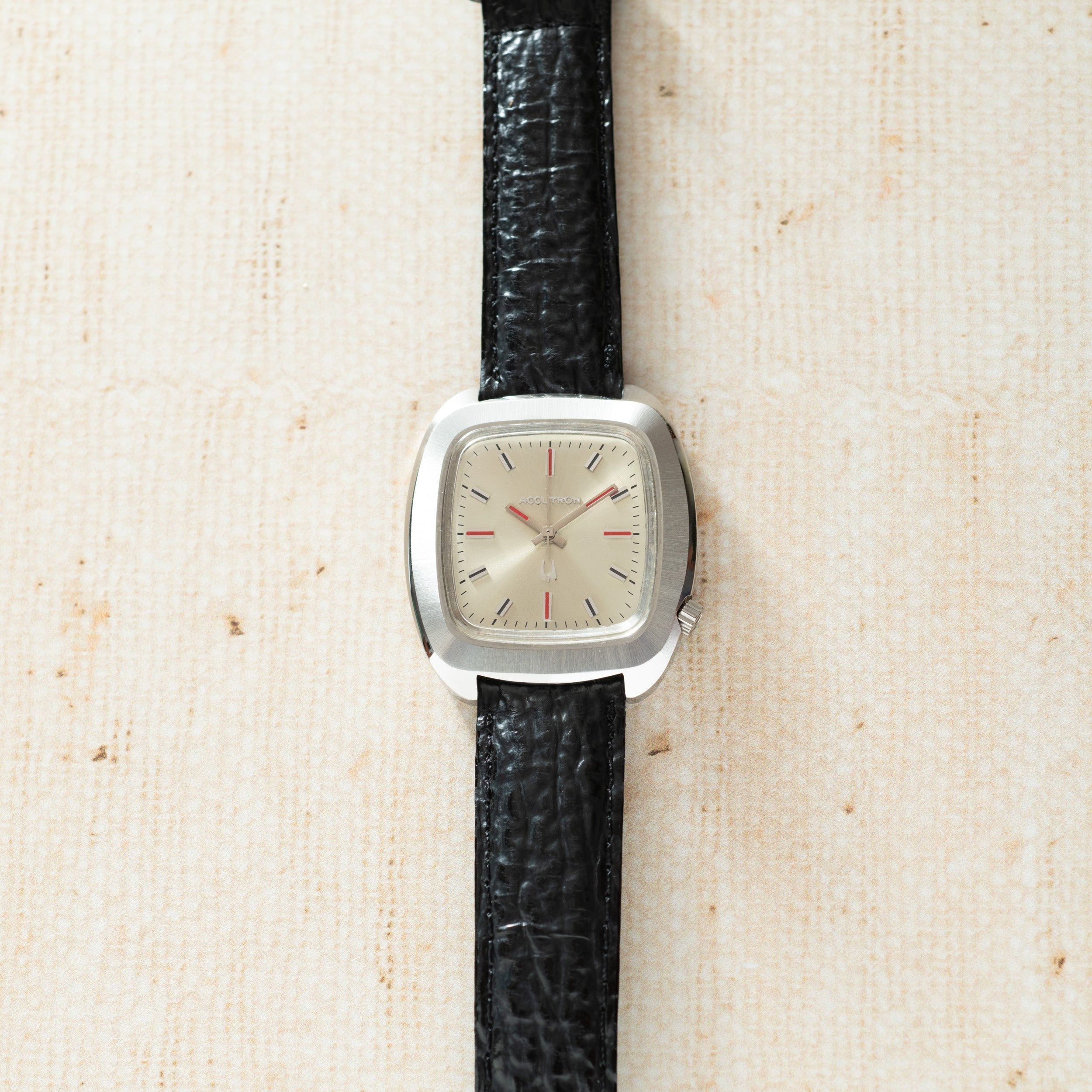 Bulova Accutron 218 'Red Tank'