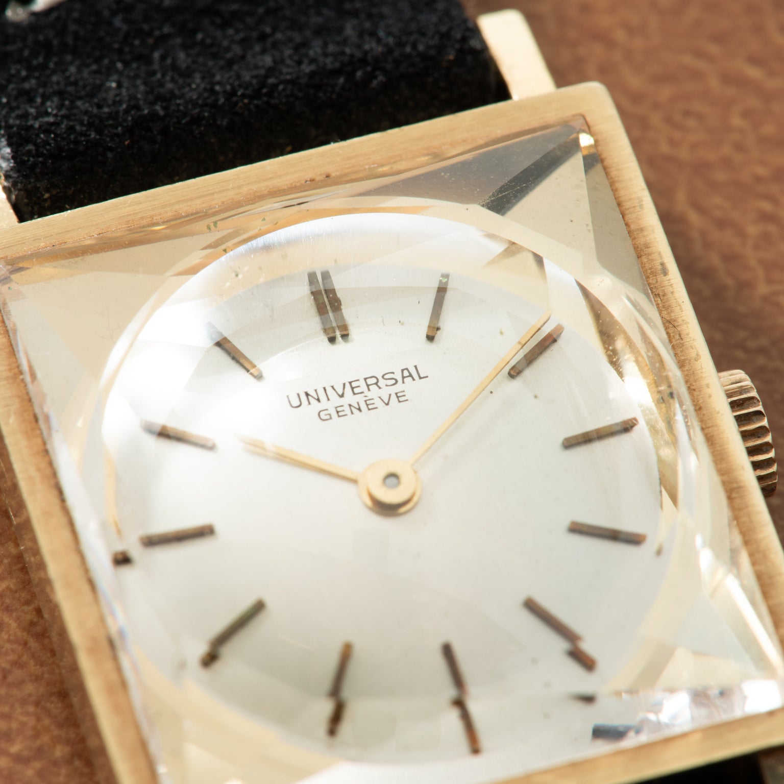 Universal Genève Faceted Star Crystal Watch