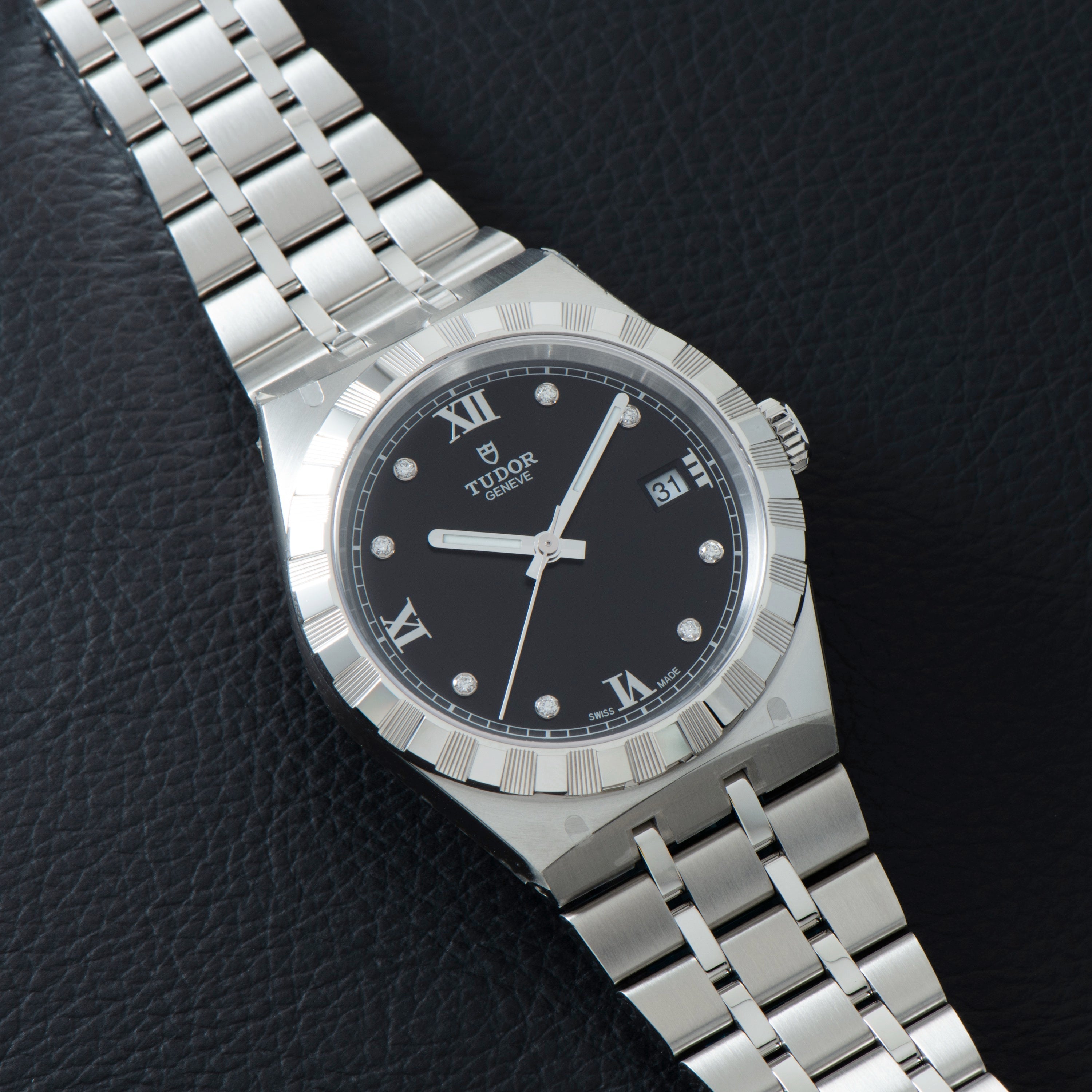 Royal | 38mm, Steel, Black Dial