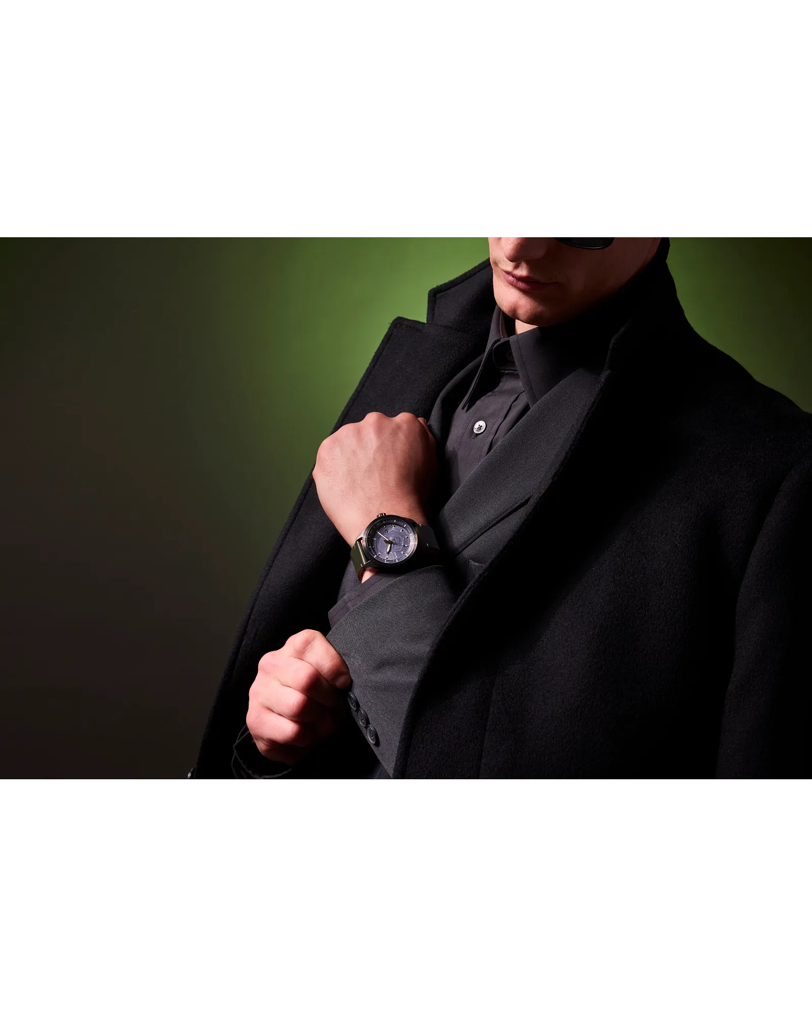 Eco-Drive Avengers Dr. Doom Special Edition | 43mm, Green Leather