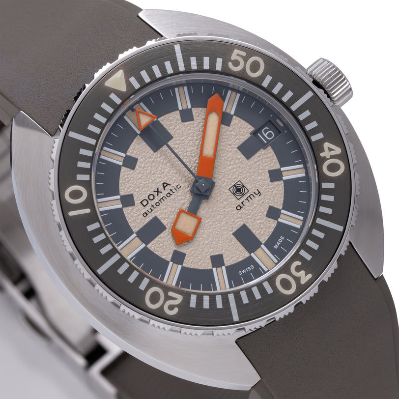 DOXA SUB Army 200T for Hodinkee Limited Edition | 39mm, Stainless Steel