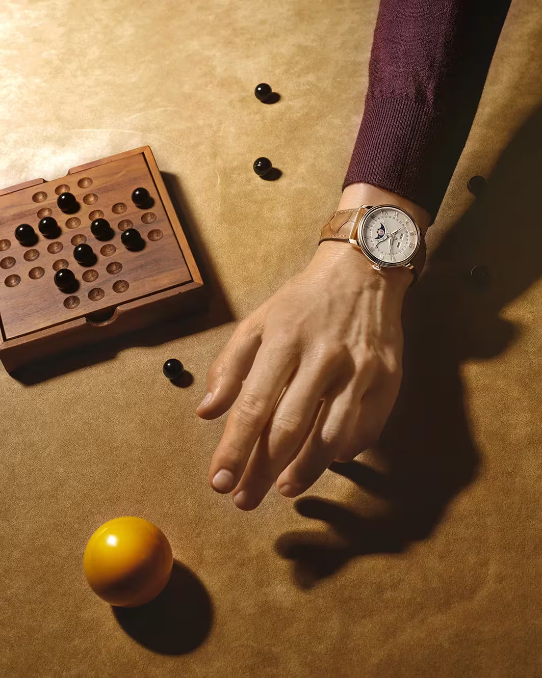 Villeret Quantième Complet | 40.2mm, Opaline Dial, Alligator Leather Strap