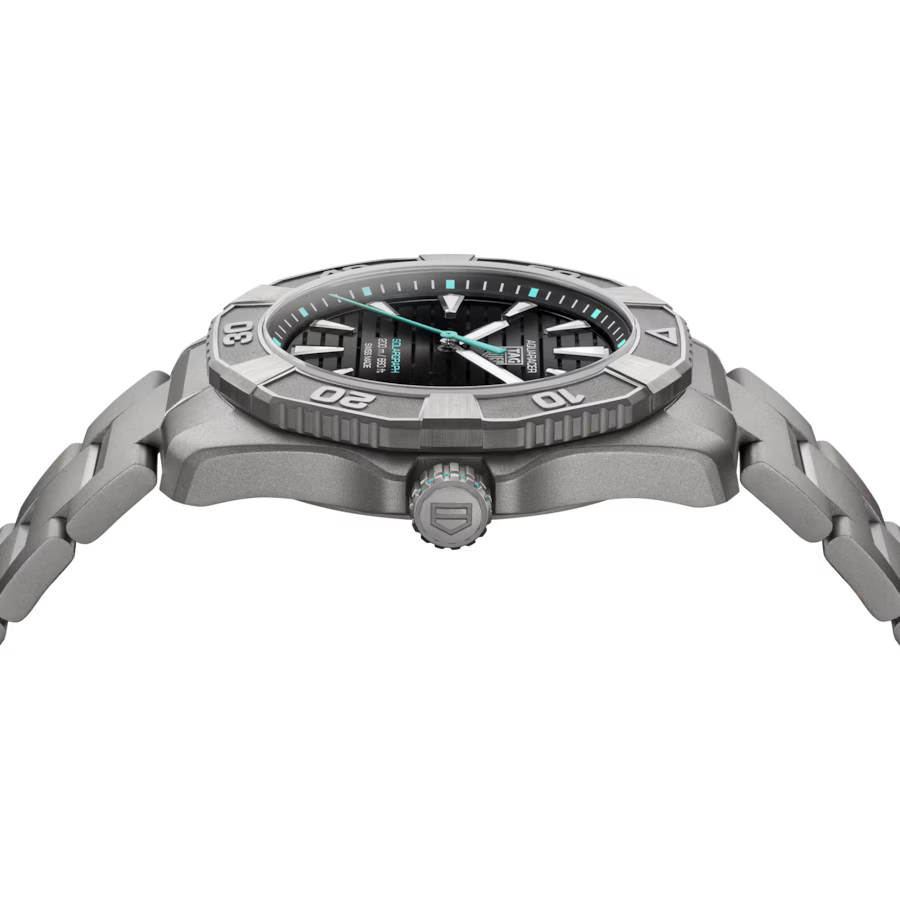 Aquaracer Professional 200 Solargraph | 40mm, Titanium, Black Dial, Men's Watch