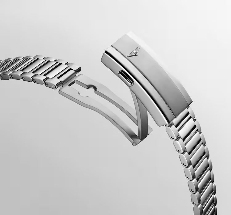 Conquest Heritage Central Power Reserve | 38mm, Stainless Steel Strap, Unisex Watch